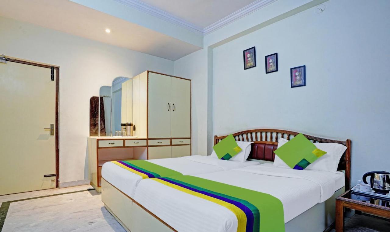 Treebo Trend Hotel YKS Kota  Buitenkant foto