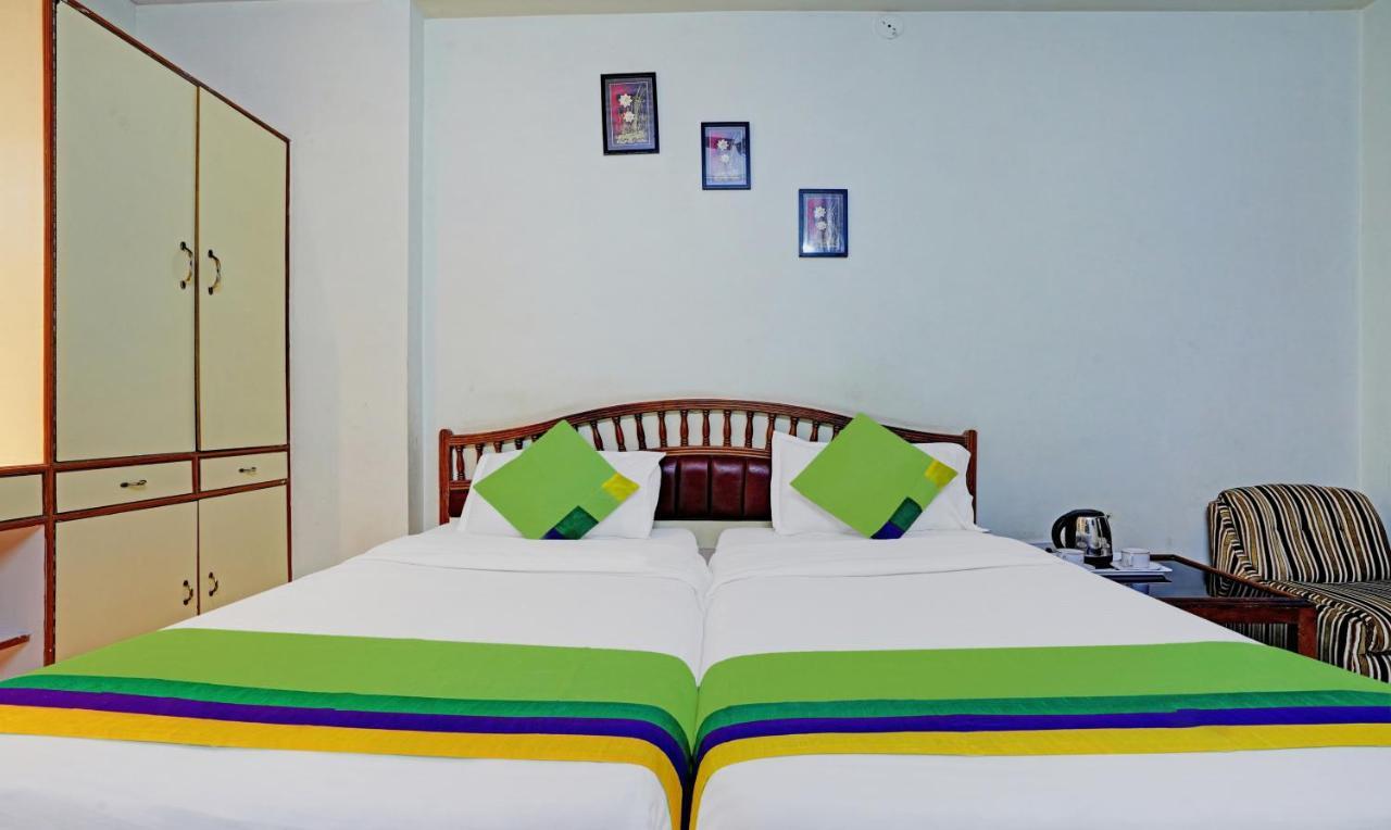Treebo Trend Hotel YKS Kota  Buitenkant foto