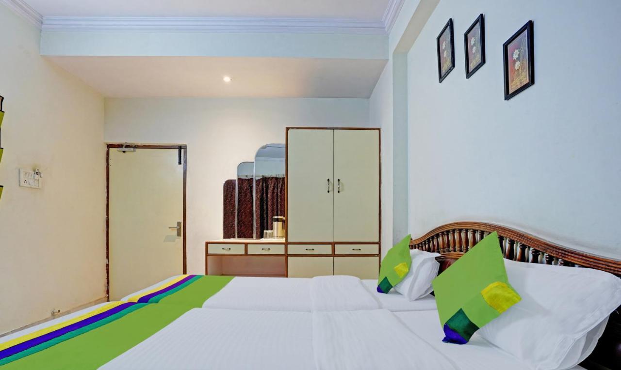 Treebo Trend Hotel YKS Kota  Buitenkant foto